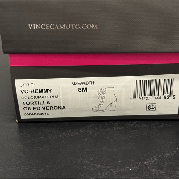 VINCE CAMUTO HEMMY BOOTIES NEW - Picture 3 of 3